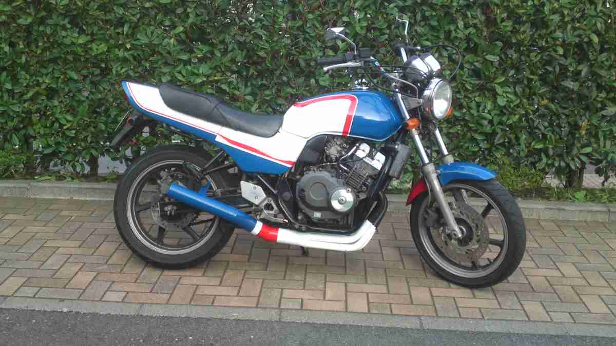 JADE250にダサダサCBXカラーマフラー塗装