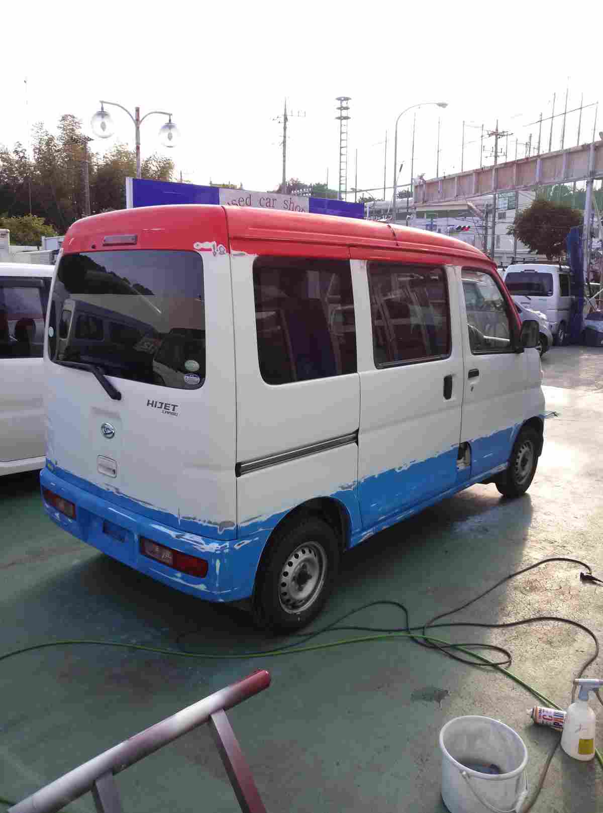 ハイゼットの商用車をノーマル仕様のように塗装