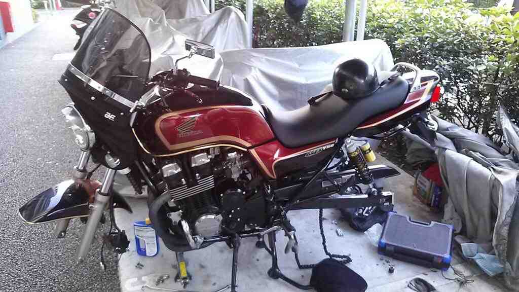 CB750 RC42 の前後タイヤ交換